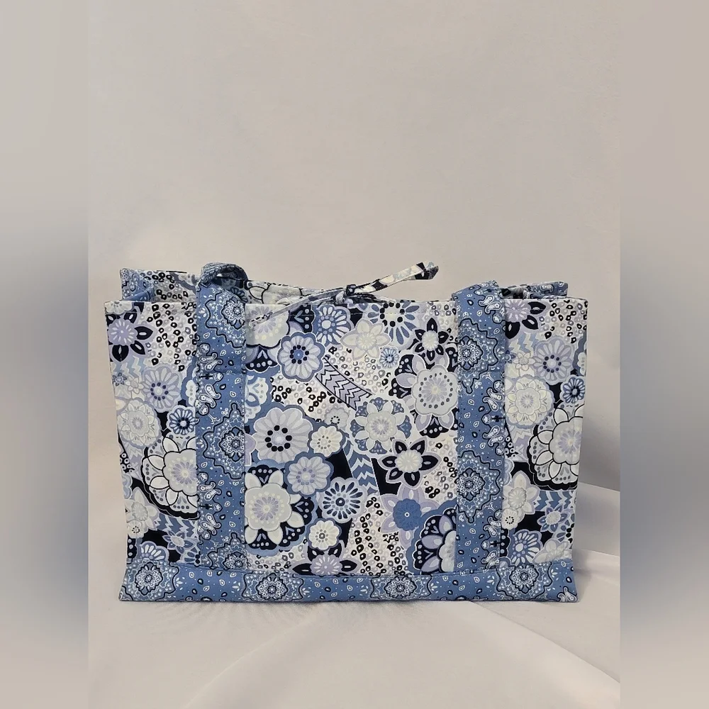 Talbots Paisley Blue and White Tote - Picture 3 of 8